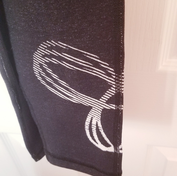 New TNA Dark Grey Leggings - Picture 2 of 3